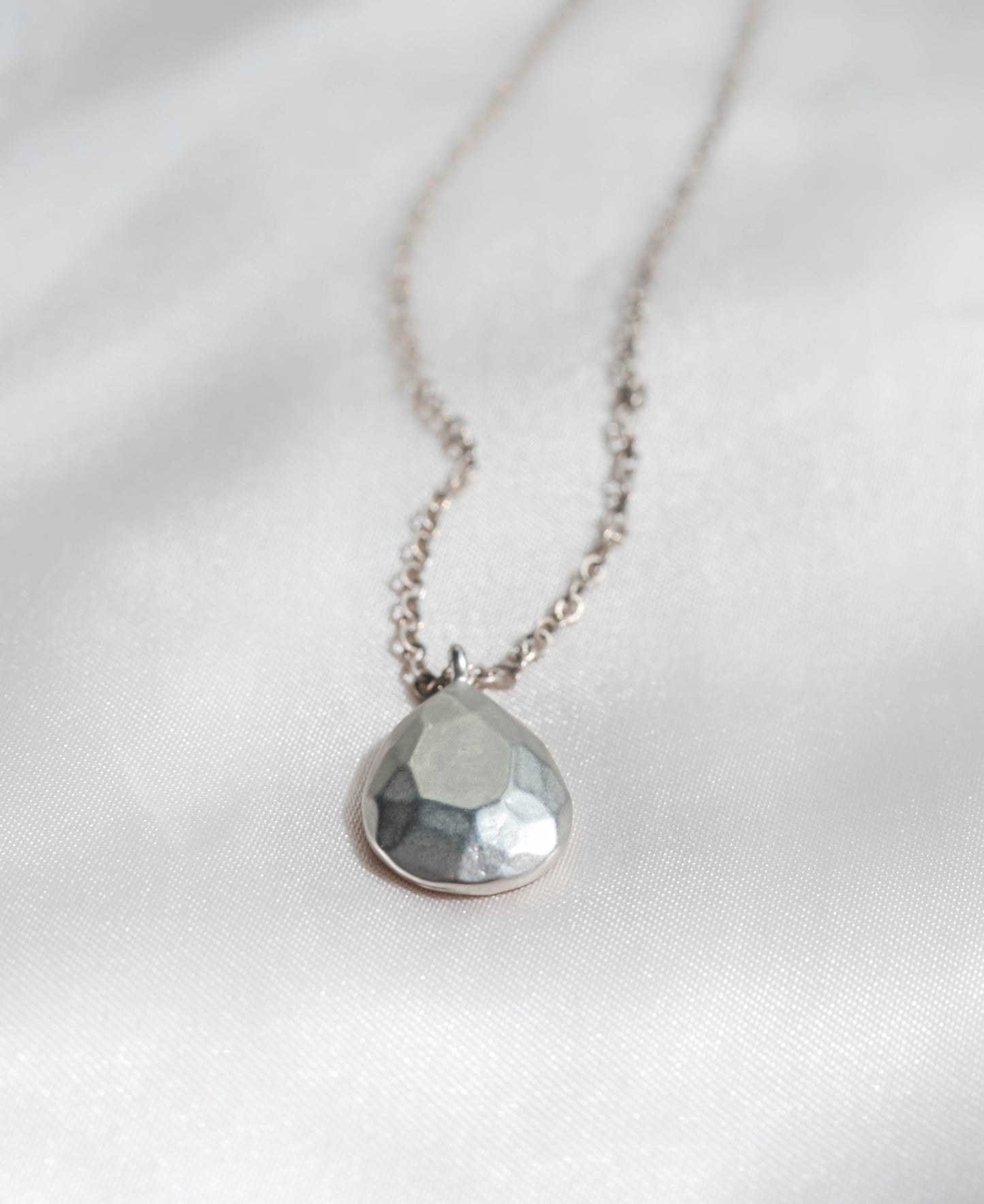 Faceted Dew Drop